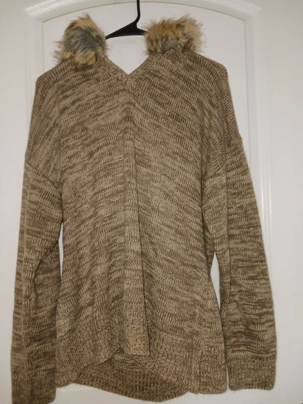 VENUS Taupe Marled Knit Cowl Sweater with Faux Fur Trim